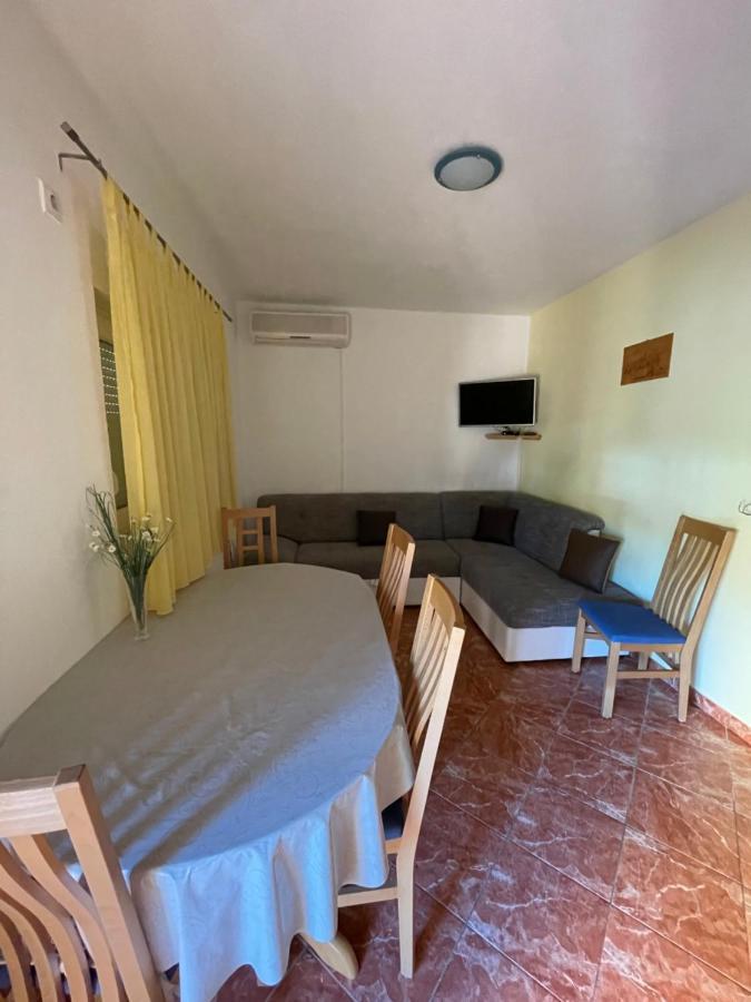 ホテル Apartman Jukic マリナ エクステリア 写真