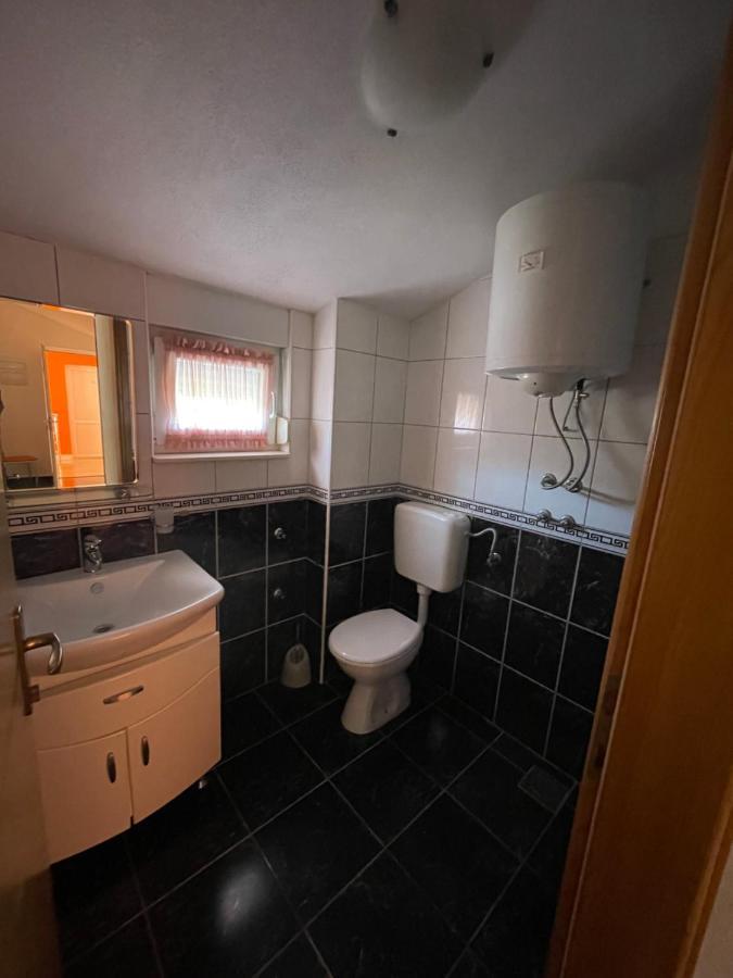 ホテル Apartman Jukic マリナ エクステリア 写真