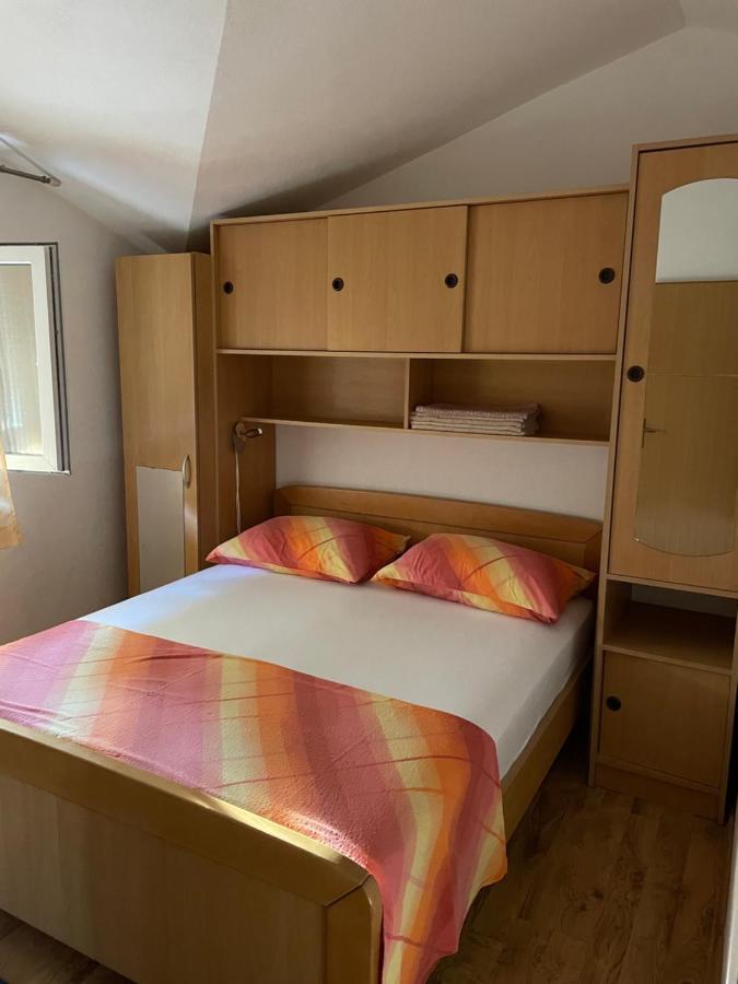 ホテル Apartman Jukic マリナ エクステリア 写真