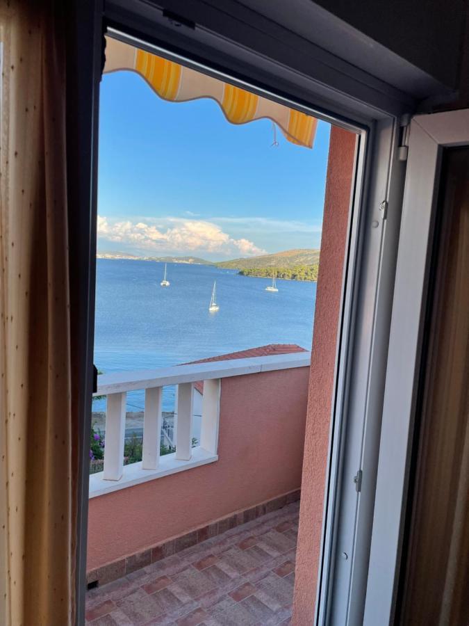 ホテル Apartman Jukic マリナ エクステリア 写真